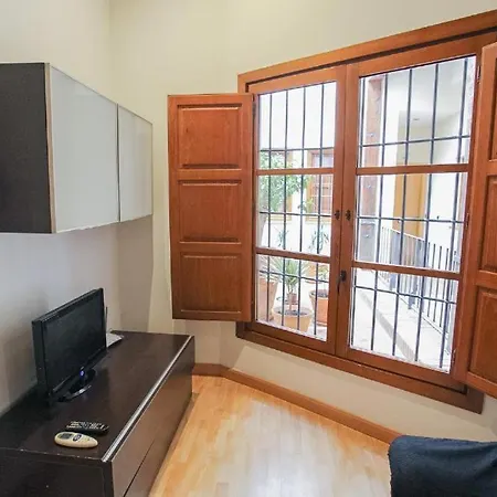 Duplex En Calle Carreteria * 말라가