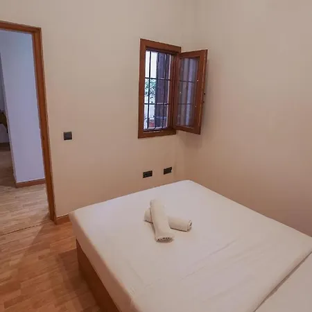 Duplex En Calle Carreteria 아파트